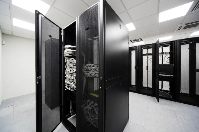 UPS不間斷電源在各大領(lǐng)域的應(yīng)用 HEX HEX顥德物聯(lián) 2023-08-10 17:40 